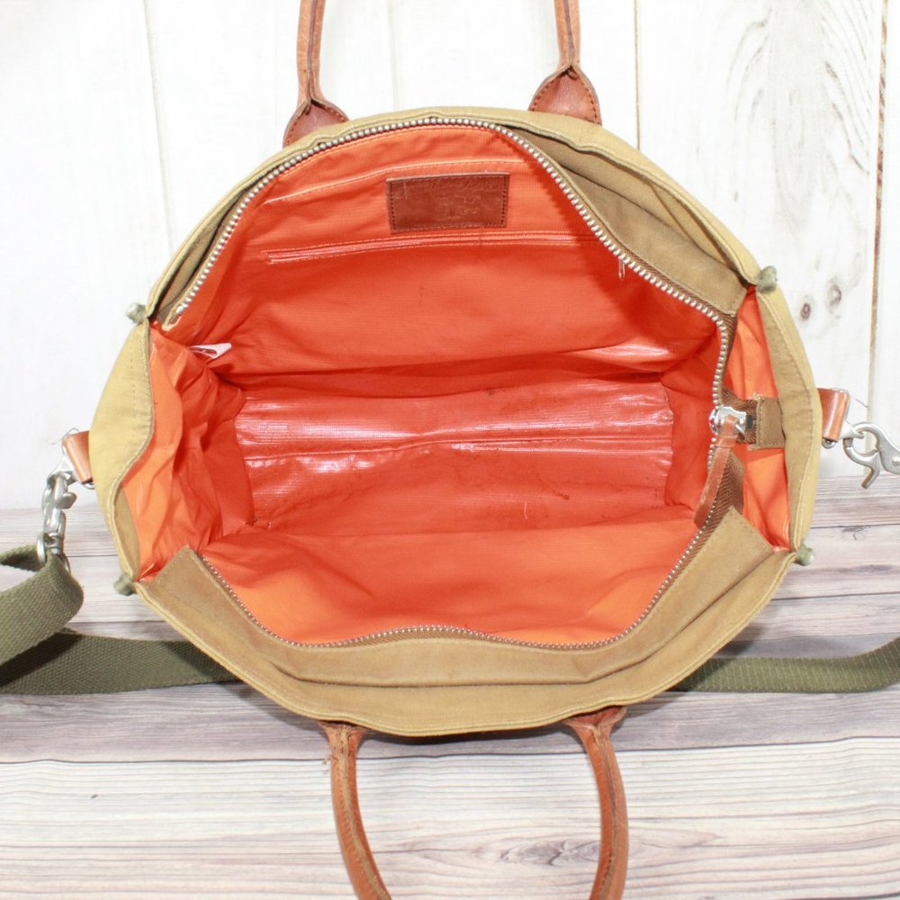 BROTHER'S BRAY Zippered Tote With Shoulder Strap - Picture 9 of 12